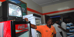 ghanaians_obama07-21-2009.jpg