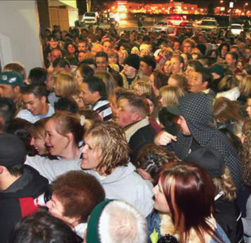 black-friday-shoppers_09-22-2015.jpg