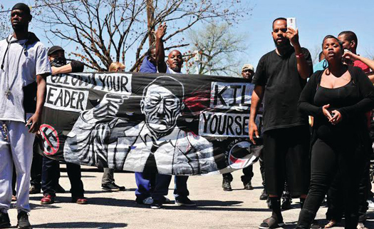 dallas protest 04 12 2016a - Armed Black Panthers Confront Armed White Militia on Streets of Dallas