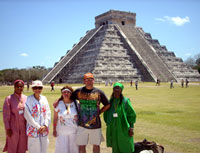 group_Chichen_Itza04-06-201.jpg