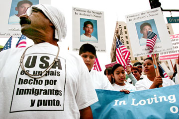 immigrant_march05-16-2006_1.jpg