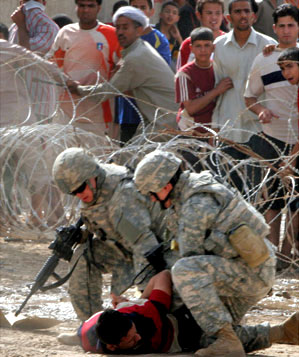 iraqis_us-troops04-01-2008b_002.jpg