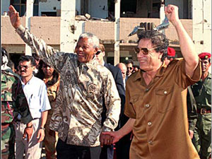 mandela_gadhafi1986.jpg