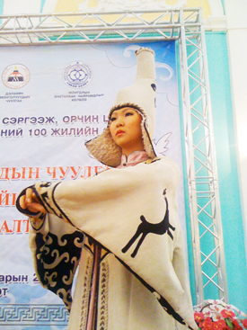 mongolian_garment01-24-2012.jpg