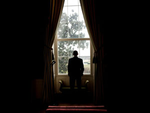 obama_in_whitehouse300x225.jpg