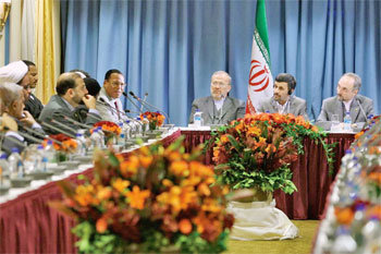 pres_ahmadinejad_1mtg09-2010.jpg