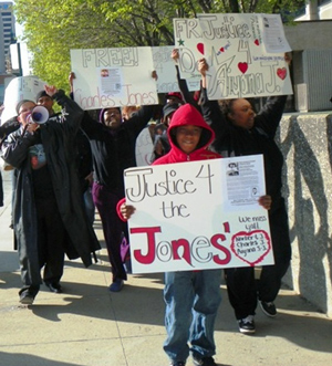 protest_aiyana_10-16-2012.jpg
