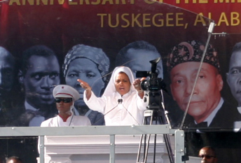 donna_farrakhan_10-29-2013b.jpg