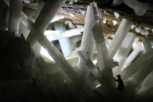 gypsum_crystals_num19_07-16-2013.jpg