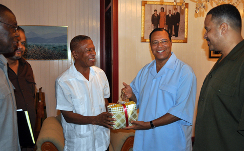 hmlf_thomas_pm_grenada12-04-2012.jpg
