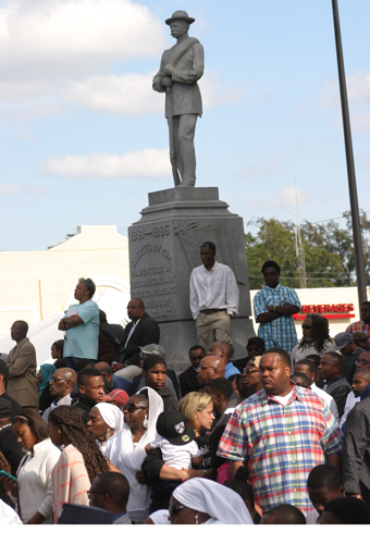 tuskegee_crowd_10-29-2013d.jpg