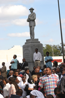 tuskegee_square_crowd_11-05-2013.jpg