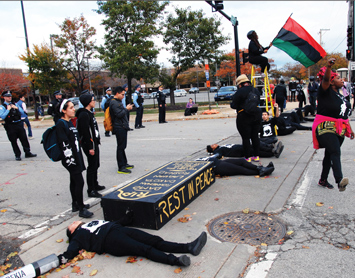 demonstrators-chicago11-10-2015f.jpg