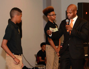deric_muhammad_smart-n-up_06-23-2015.jpg