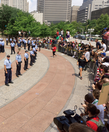 ferguson_erupts_08-18-2015e.jpg