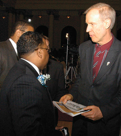 richard_muhammad_gov_rauneraward_03-31-2015.jpg