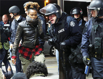 st_louis_protest_police_11-04-214.jpg