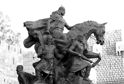 statue-Salahudin_01-07-2020.jpg